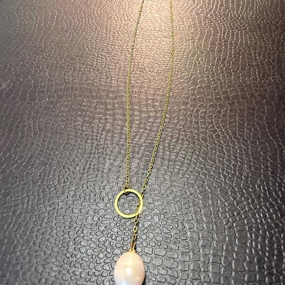 Pearl and Gold Adjustable Necklace/Choker - Picture 2 of 3